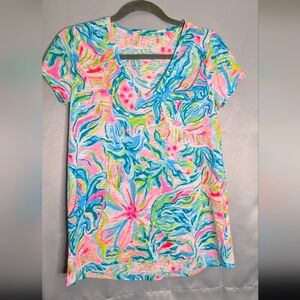 Lilly Pulitzer NWOT Etta V-neck Tee in One in a Melon XS NWOT